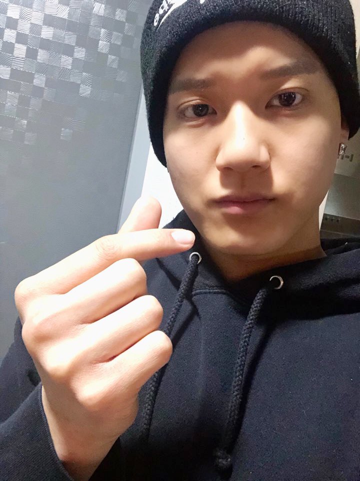 BABYSJ6's tweet photo. #우리들의_6주년_비투비_덕분이야 💙 https://t.co/wC96h4Uz05