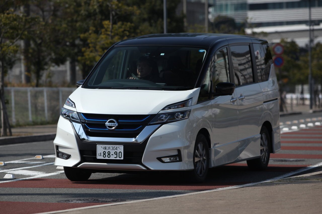 クリッカー編集部 日産セレナe Power試乗 オプション込み430万円のmクラスミニバン その価格に含まれる専用装備は T Co Jetnw168ad T Co Cwdfxilyk6 Twitter