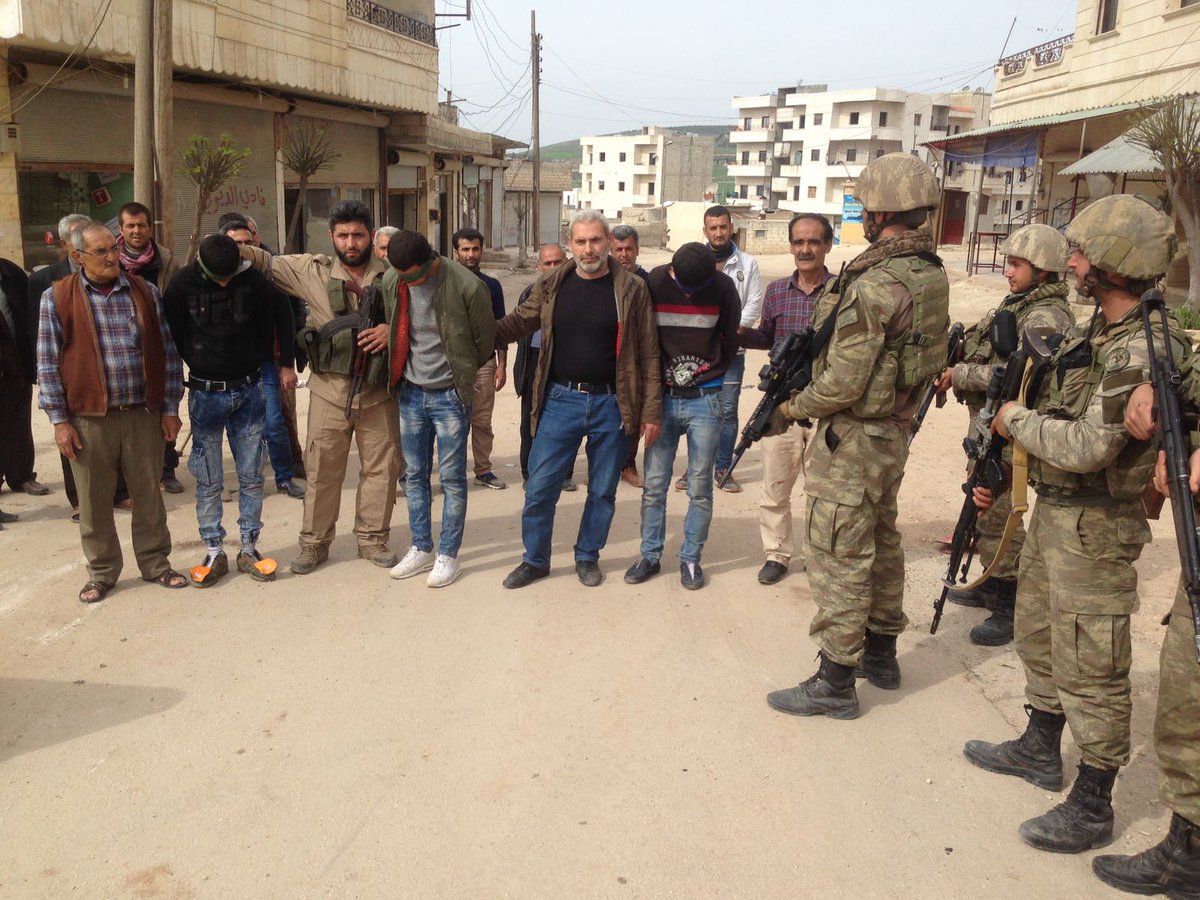 mekefe1's tweet photo. #Afrin Kurdish people captured PKK murderous terrorist and hand over them to Turkish Armed Forces #Turkey #Efrin #Efrine #PKK #Syria #Terrorism #USA #OliveBaranchOperations #OliveBranch #OliveBranchOperation #Raqqa https://t.co/uMSWffluFk