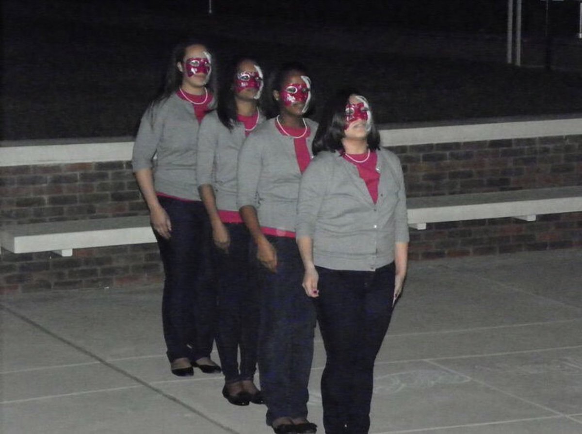 LTAGammaAlpha's tweet photo. Happy Lambdaversary to our Line 10 FOURtified Devotion! We’re so proud of you all and we love you!! #LTALegacy #GammaAlphaLegacy #LTA1975 https://t.co/JRWco9joLi