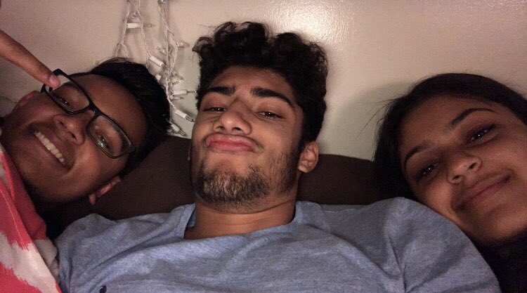 shivanix0's tweet photo. happy 19th birthday to my favorite headasses thanks for always keeping me entertained. hope you both had amazing days ily💕 https://t.co/fJEfydmc2u