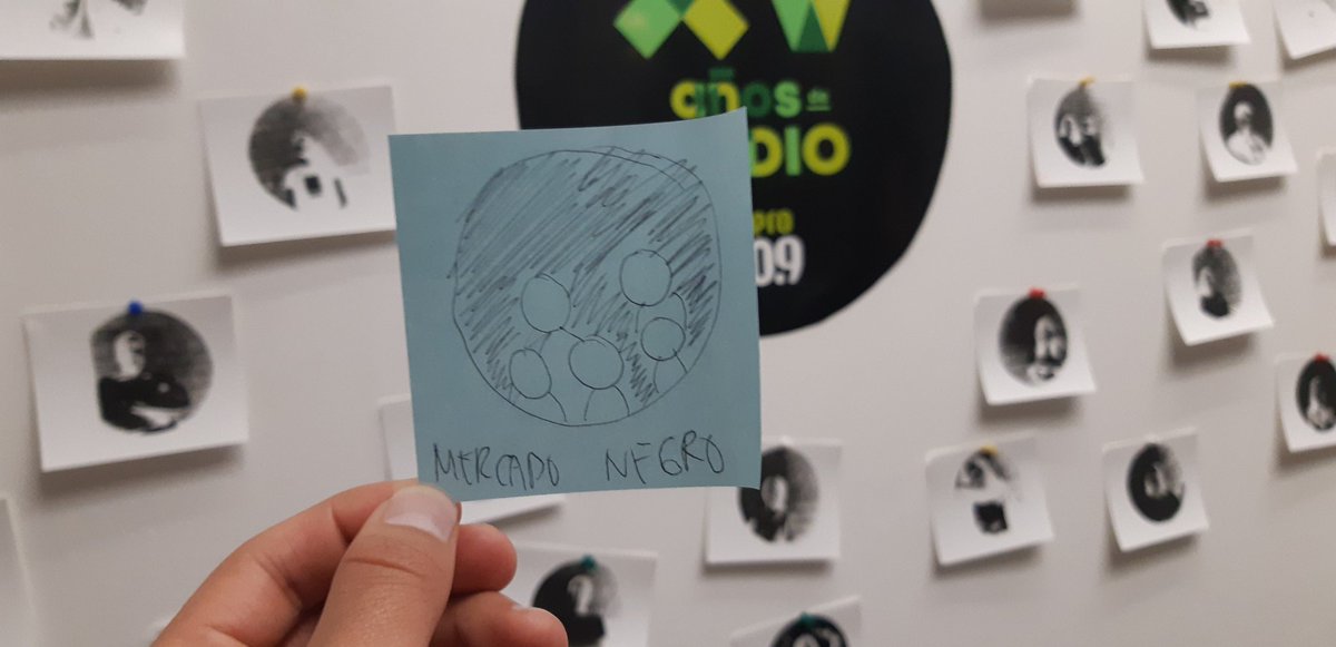 Nos querian tanto que hasta nos pusieron aquí (sarcasmo) jajaja