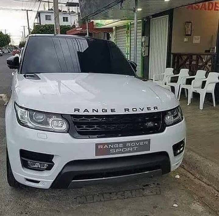 ¡Con trabajo y esfuerzo todo se puede! Finalmente toca disfrutar y aunque sólo había en color blanco, hoy decidí comprar estas cuatro sillas.