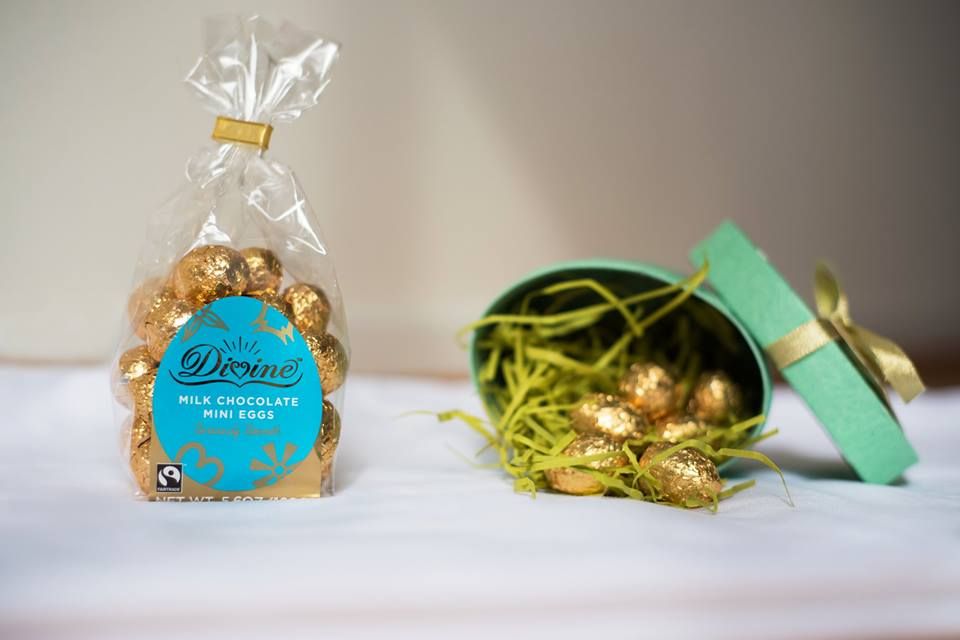 CFSOrganicFood's tweet photo. They're here! Get your yummy fair trade chocolate mini eggs from #DivineChocolate!
We have milk and dark chocolate, and we're (im)patiently waiting for the arrival of the speckled eggs!
#eastereggs #fairtrade #foilwrapped #minieggs #easteregghunt #fillyourbasket https://t.co/DGQmo3EPeg