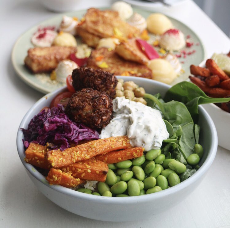 breakfastin_'s tweet image. Happy snapping at #FourthChapter in #Prahran today. What a spot.