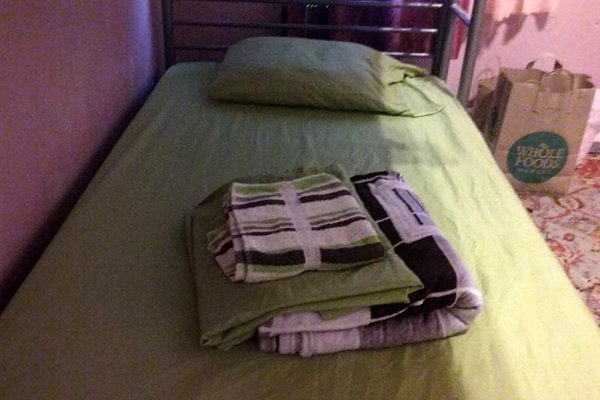 YOUPRICESPACE's tweet image. .The only resource in #NewYorkCity where you can BID $1 for a room! #visitus! youpricespace.com #hostel #temporary #lodging #beds #springbreak #nyc