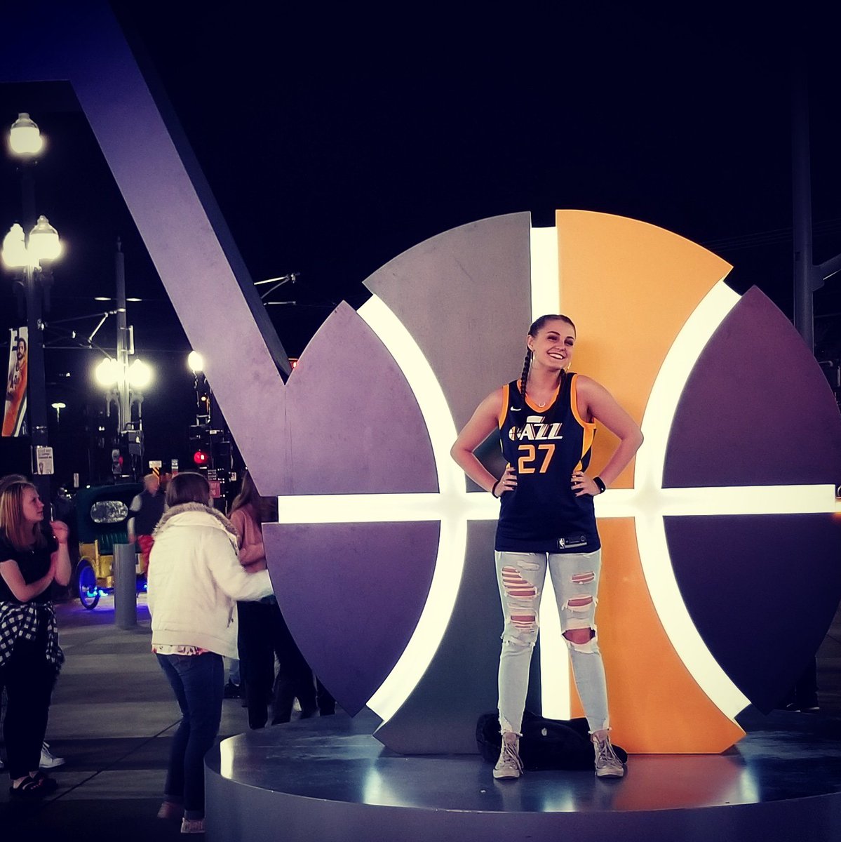 Daisy_J_Millard's tweet image. Just thinkin about how much I love my Utah Jazz😍💙💛💚🏀 @utahjazz