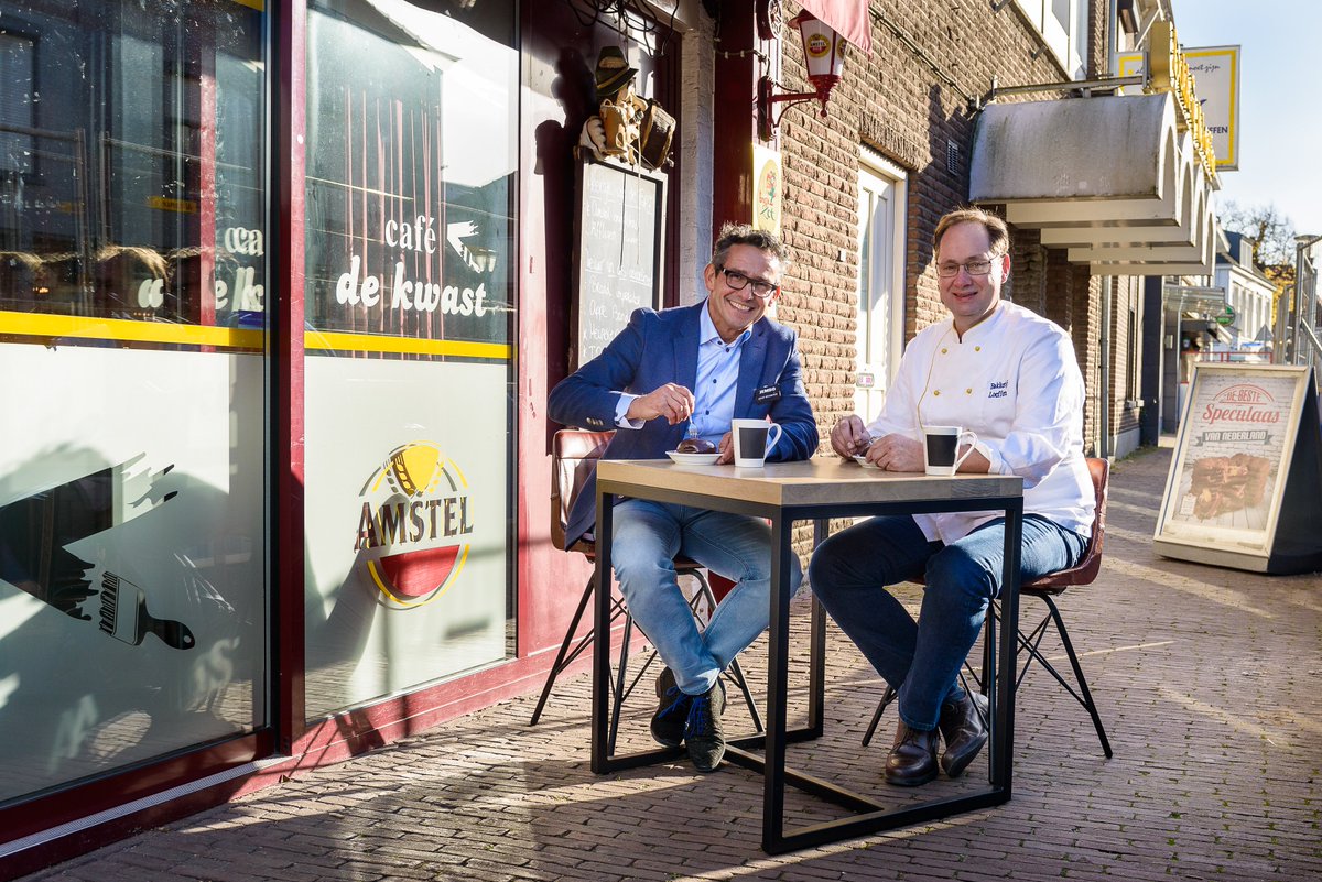 Joop Bosmans van <a href="/jumbocuijk/">Jumbo Cuijk</a> bundelt de krachten met lokale ondernemers, zoals <a href="/HJloeffen/">Harrie-Jan Loeffen</a>, om tot de mooiste initiatieven voor #cuijk te komen. cuijkdoet.nl/cuijk-ondernee…
