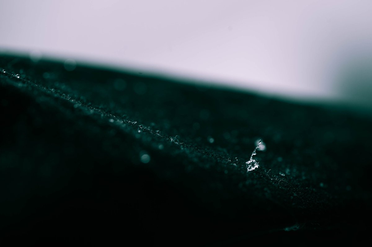 unknownself_'s tweet image. Spring has come with snow.
この辺りもだいぶ積もってきた。針状の結晶かな？本物の宝石よりもずっと綺麗。撮影3月21日13:49頃、東京多摩地域東部 #関東雪結晶 #Tokyo #snowing #VernalEquinoxDay