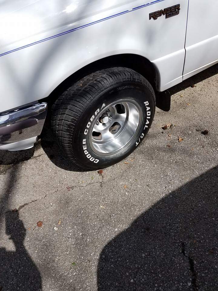 Oils4LifePBC's tweet photo. Shared from Paul Stone:

Just another use for thieves cleaner and lemon oil! Boom baby

#YoungLiving #essentialoils #oils4life #thieves #lemon #oilydudes #mencanoiltoo https://t.co/urkzuhDwIY