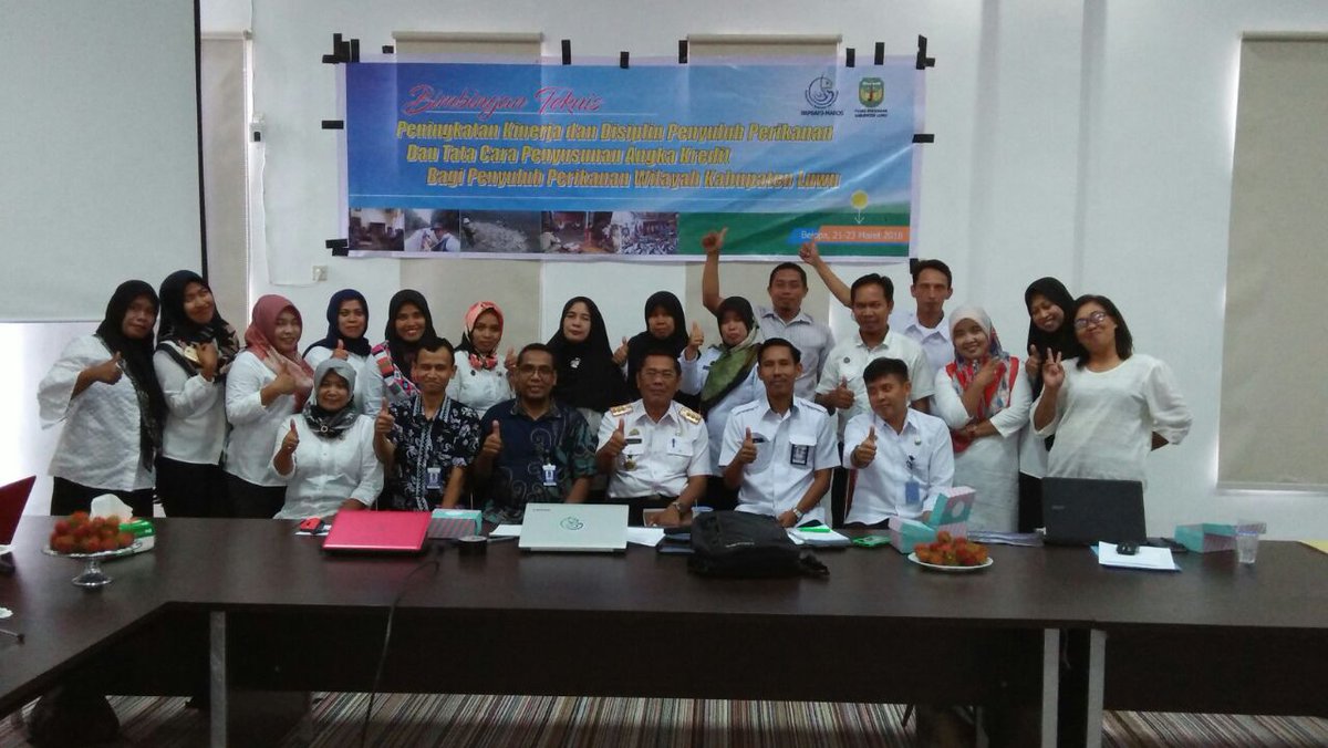bpmkp_maros's tweet photo. Belopa_Kasubag TU,Ka.Seksi Penyuluhan,Tim Kepegawaian Melakukan Sosialisasi Peningkatan Kinerja dan Disiplin Penyuluh Perikanan dan Tata Cara Penyusunan Angka Kredit Bagi Penyuluh Perikanan Wilayah Kabupaten Luwu.
#RisetdanSDMKP 
@brsdm_kp https://t.co/DGmwF4ExTb