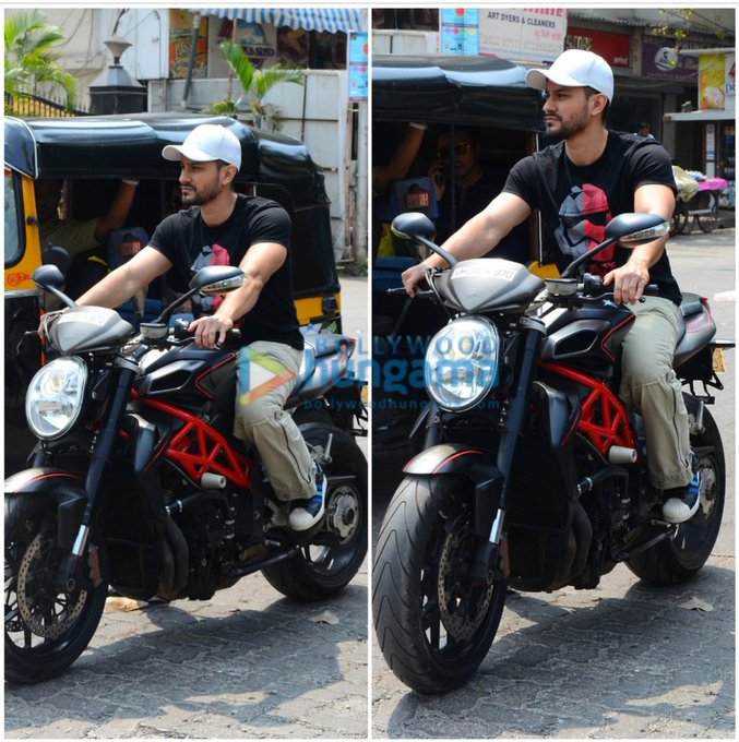 View image on Twitter