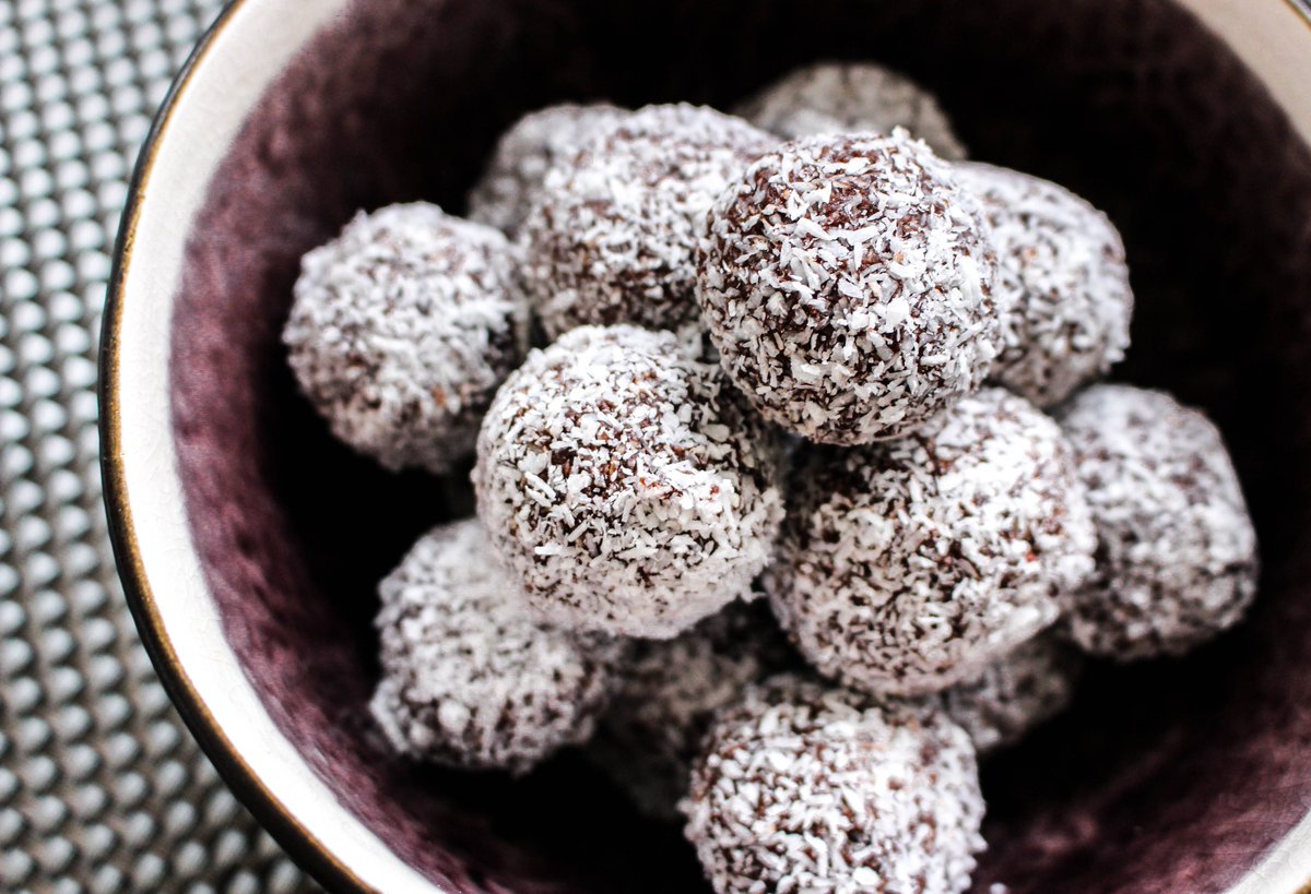 Tiepot's tweet photo. These Black Forest Bliss Balls are so simple to make and will keep in the fridge for up to a week. They're just the right balance of sweet and sour with a yummy hit of chocolate to boot. https://t.co/xEWu7FNgLL for recipe  #blissballs #snacks #chocolate #food @greenandblacks https://t.co/L1bmVNPGzh