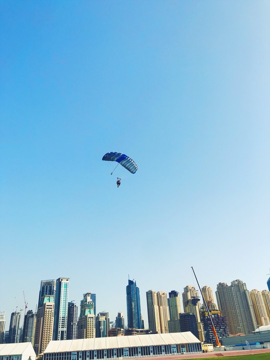 AmandaRushforth's tweet photo. It’s been a great week... 🛫 jumped out of a plane with @breitling &amp; @womenshealthme... #whmhme #skydiving #skydivedubai https://t.co/tiPiPZne63