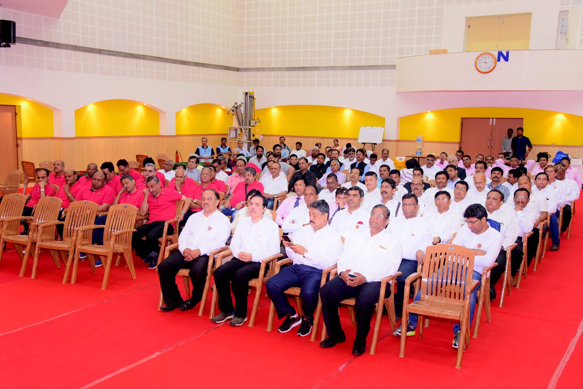 Ongc_Mrpl's tweet photo. XXXVIII Inter Unit PSPB Bridge Tournament, 2017-18 Inaugurated by Shri M Venkatesh Rao Director Refinery #MRPL #ongc #IndianOilcl #BPCLimited #HPCL #Engineersindia1 #oilpr #gailindia #chennaipetro #PetronetLNGLtd #Balmer_Lawrie #NRL_MoPNG #AssamOil https://t.co/Ck7jj26gQI