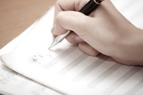 "When we teach our children to compose, we invite them into the inner world of music." Here's how to mentor your young composers: ow.ly/Cqio30iV82D #musiceducation