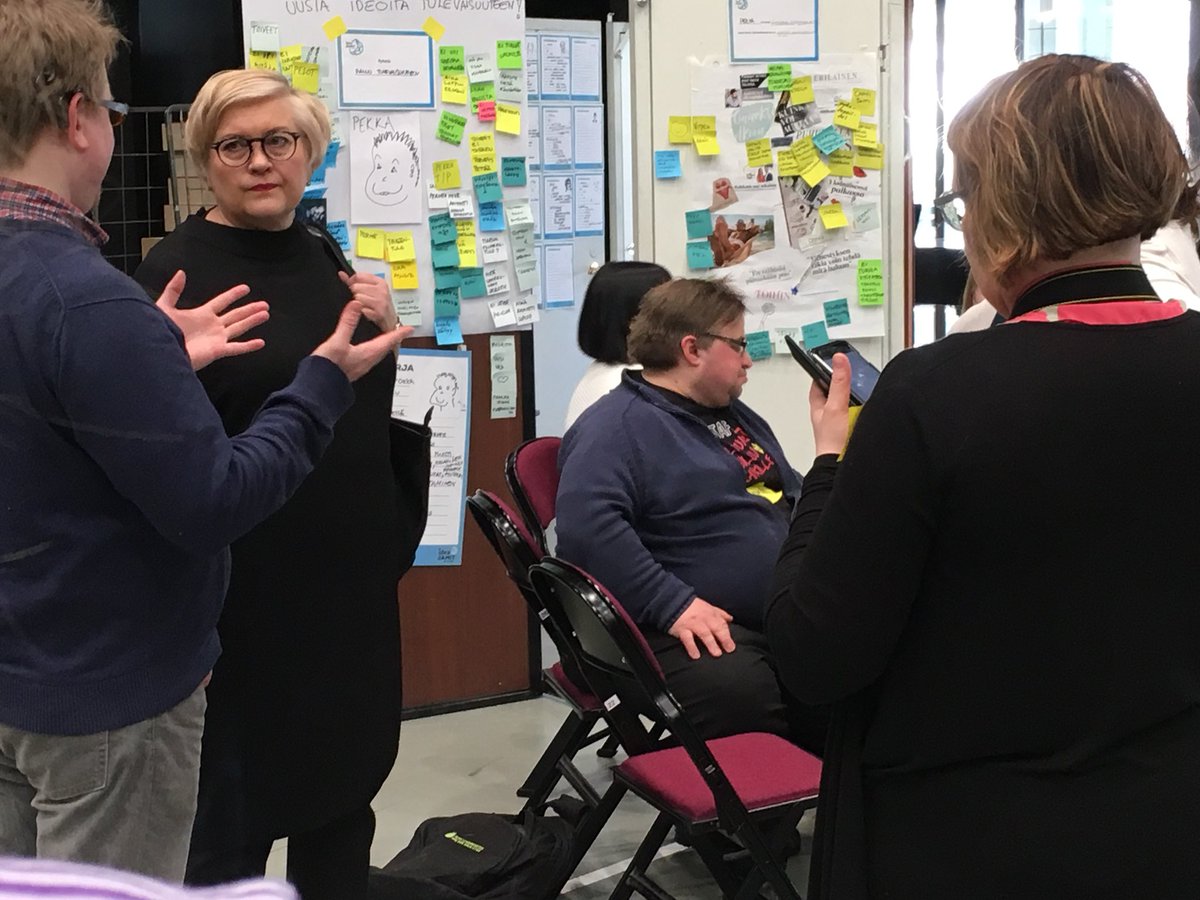 suomidigi's tweet photo. #ideajamit jatkuvat prototypoinnilla. Työpajoja seuraamassa myös @AnuVehvilainen #saavutettavuus #digipalvelut @D9Suomi https://t.co/EeMtSvIE7u