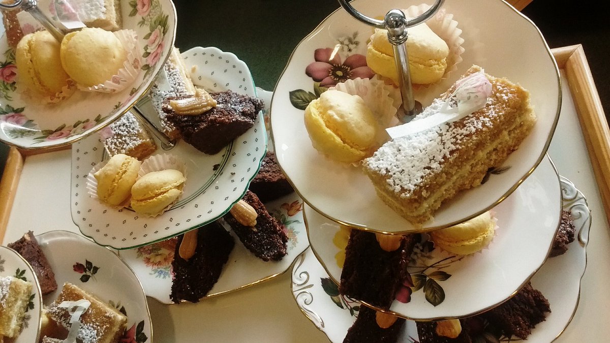 This Sunday we are popping up for bookable Afternoon Tea in beautiful Lymm. Go on treat yourself! <a href="/DanWarren84/">Dan Warren️</a> <a href="/thegourmetgays/">Thegourmetgays™</a> <a href="/thebakingnanna1/">The Baking Nanna</a> <a href="/NorthernMunkeeB/">Simon GH</a> @nortonmum