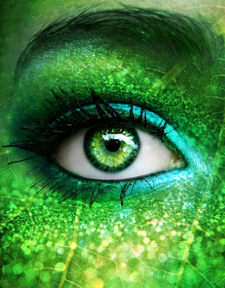 Магические глазки. Яркие зеленые глаза. Красивый зеленый цвет. Магический глаз. Салатовые глаза.