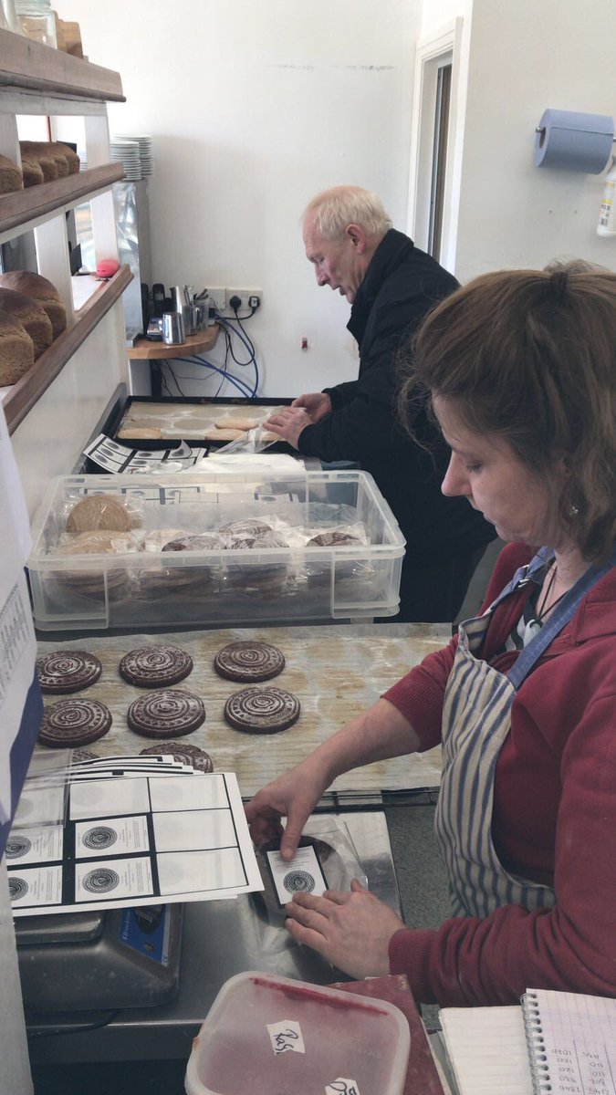 BakeryHovingham's tweet photo. Busy packing biscuits to travel to London. #hovinghambakery #freshlymade #shortbread #shortbreadbiscuits #offtolondon #madefororder @VisitHelmsley @HovinghamV @visitlondon https://t.co/OmHhMQXWb6