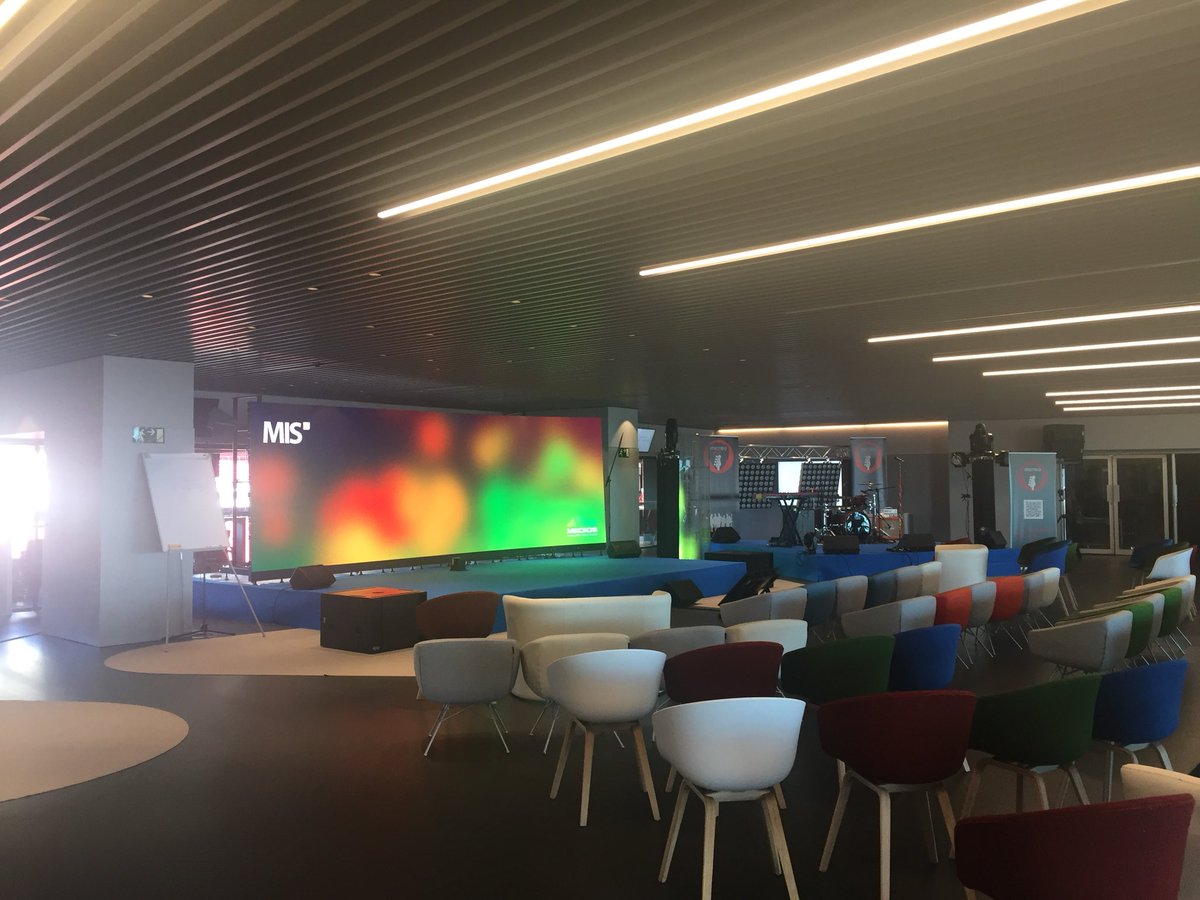 LydiaPGR's tweet photo. Hoy en @Metropolitano #meetMIS Gracias a @grupoeventoplus https://t.co/DxWNqPsBNT