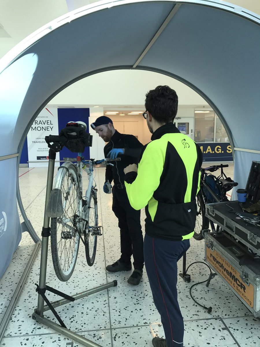 ACMPlatform's tweet photo. Busy start to the morning at our #cyclesurgery with Dr. Bike @AirportCityUK 🚴🏿 thanks @OfficialTfGM for organising @revolveMCR to attend! https://t.co/KyTbasueof