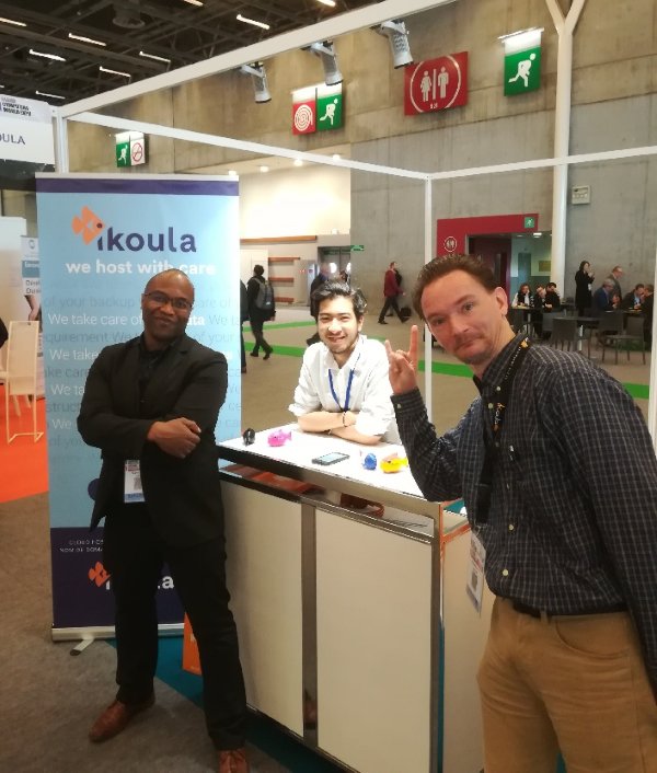 Ikoula's tweet image. Retrouvez notre équipe de choc au stand F25 ! #CloudComputingWorldExpo