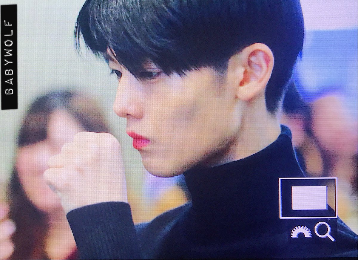 babywolf_0510's tweet photo. 🐺180321 인천공항
#배진영 #진영 #워너원 
Always by your side🍎❤️ https://t.co/heGVKeL6TY