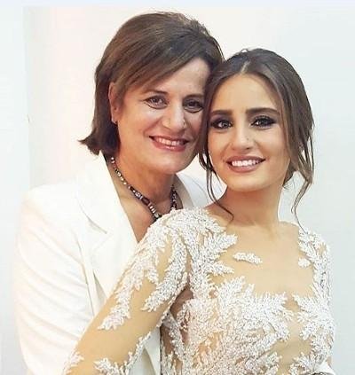 شاهد كيف احتفل الفنانين الخليجيين بيوم الام  

مشاهد حصرية لدينا 

للتفاصيل 
اقرأ الخبر من هنا : 
goo.gl/5KPEQx 

رابط اخر للخبر : 
 goo.gl/SxKP6v