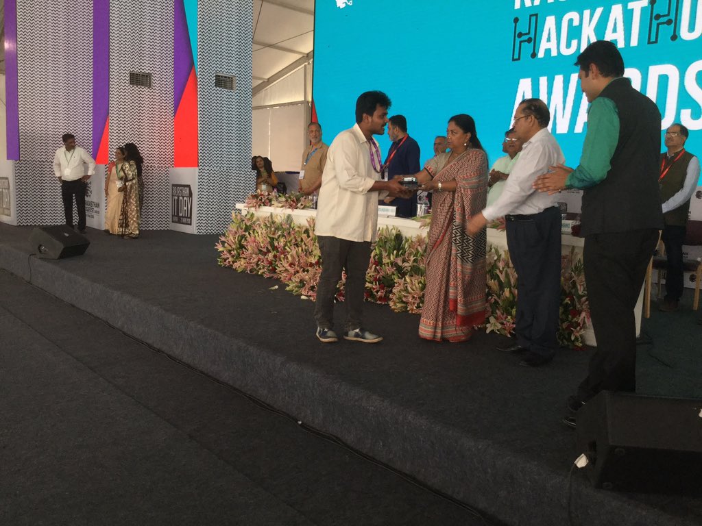 The winners of Rajasthan Hackathon is team Akshay #RajasthanHackathon