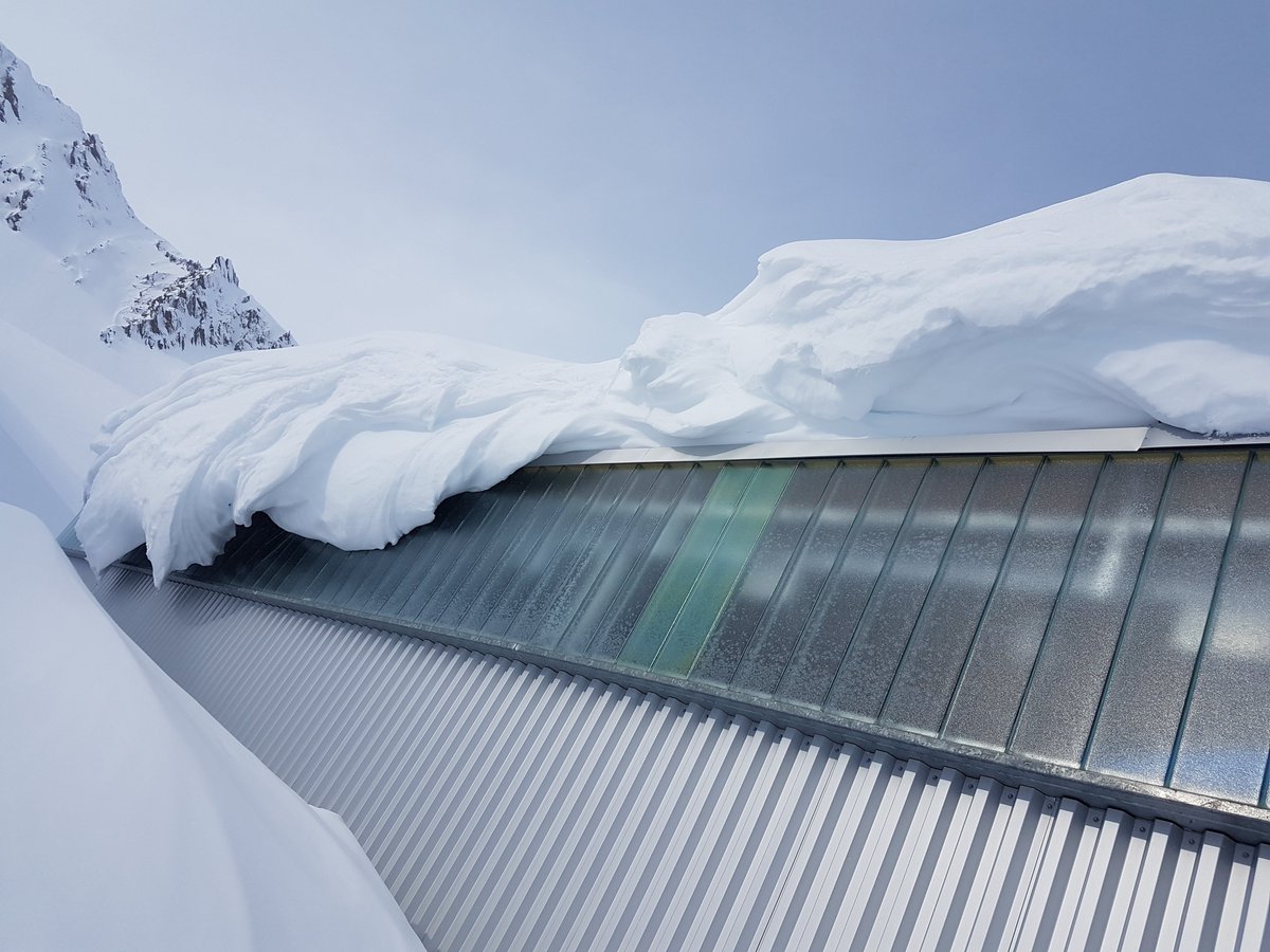 The Wave!!!

After all... snow is still only frozen water!

#wave #snow #hangloose