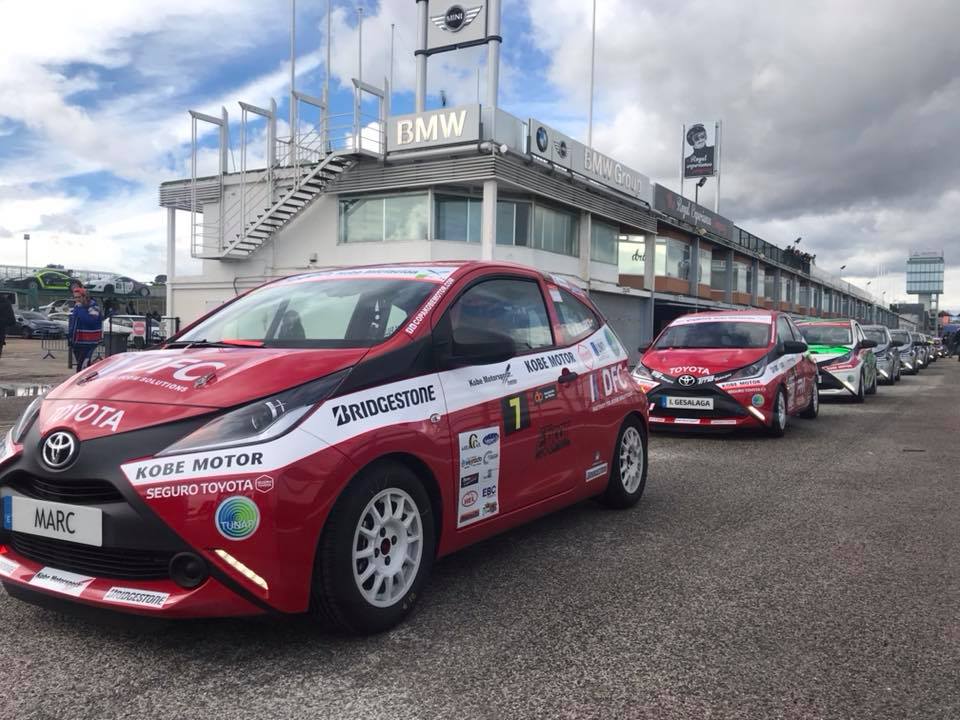 Bandera verde a la temporada de circuitos con la @copakobemotor en el <a href="/Circuito_Jarama/">Circuito de Madrid Jarama - RACE</a> 

#EAMotorsport #CopaKobeCircuitos #Jarama #RACE #RFEdA 

wp.me/p9B2JW-is