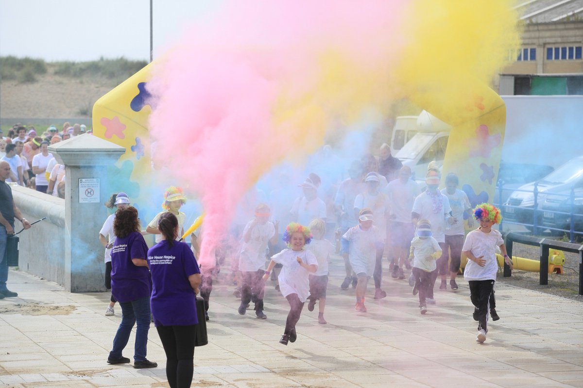 AliceHouseHosp's tweet photo. Nice to see a bit of sunshine at last, it has got us in the mood for our summer events - read about our Colour Run and sign up here: https://t.co/VFqPKpI96Y #colourrun18 https://t.co/6qzns9wRit