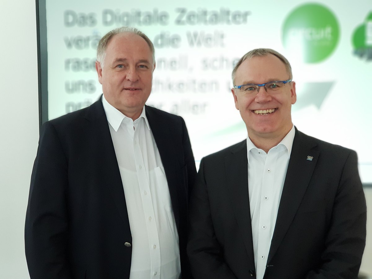 Digital transformation is also about strong, trustworthy partnerships.
CEO <a href="/Atos/">Atos</a> Division UCC Dr Bernd Wagner with <a href="/Gigaset/">Gigaset</a> CEO Klaus Wessing
#cPaaS