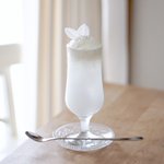 思わずうっとりしてしまう!真っ白雪の日のクリームソーダを飲んでみたい!