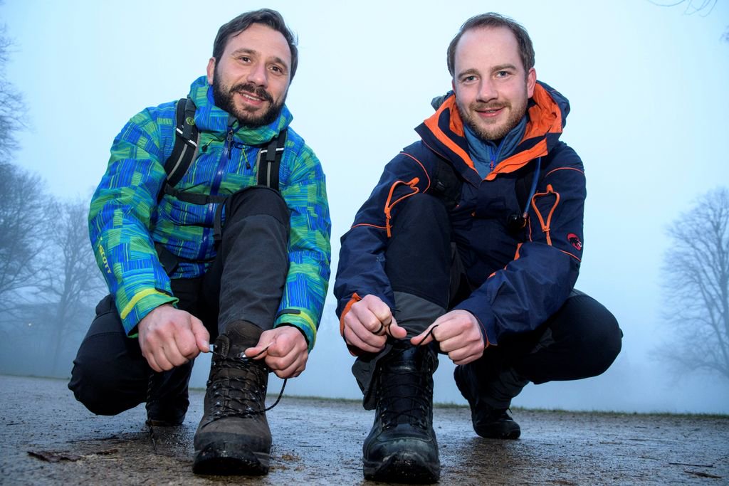 Aus einer Schnapsidee wird Anfang April Ernst: Die Polizisten Arne Schmidt und Björn Lascka wollen Anfang April zu einem Spenden-MegaMarsch aufbrechen: in 24 Stunden 100 km rund um #Hamburg - für den guten Zweck.
buff.ly/2FPelwZ