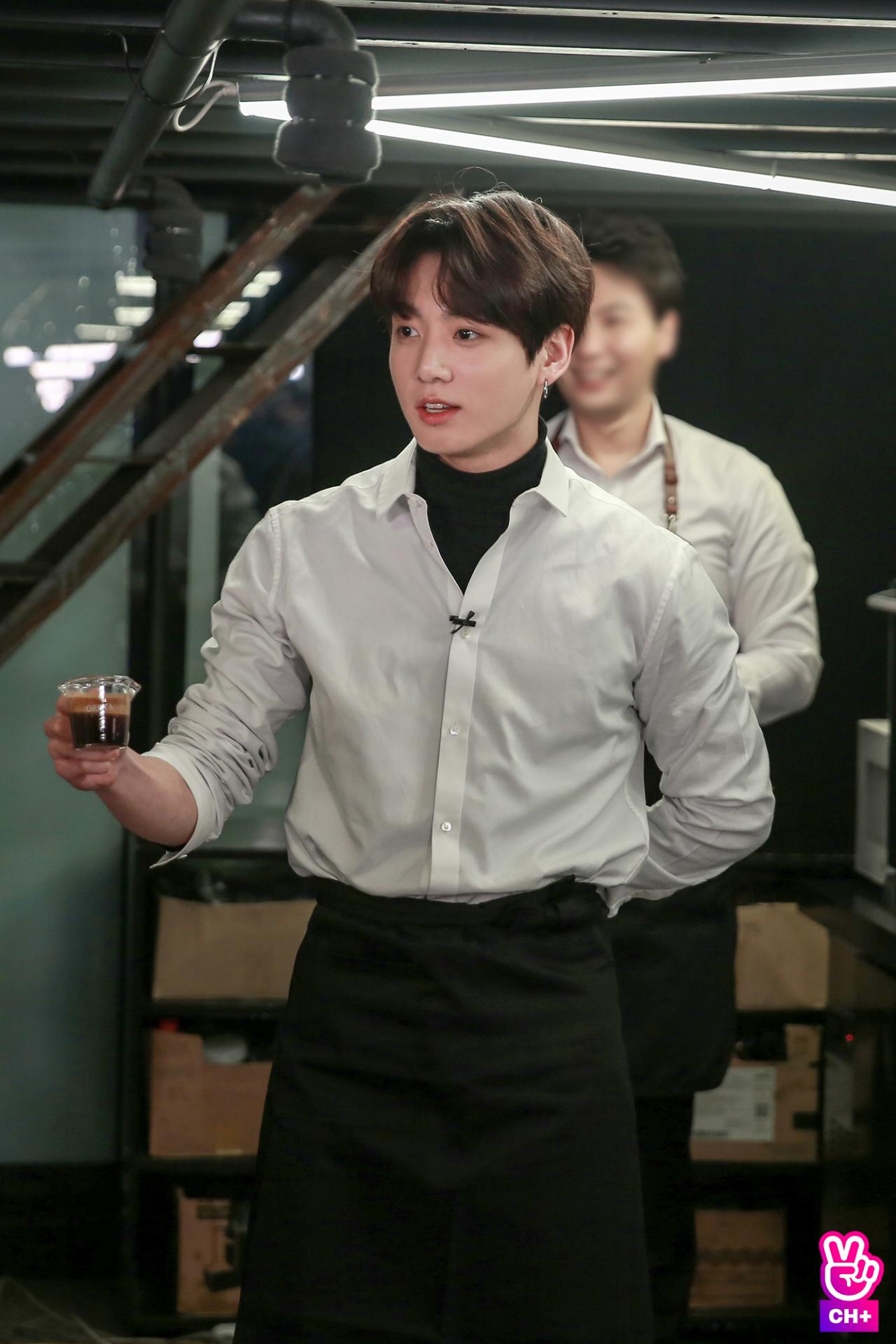 Jungkook Py Oficial on Twitter: "[Pics] RUN BTS! 2018 - Epi.45 Detrás