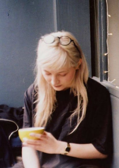 brokenfrontier's tweet image. It's #WorldPoetryDay and that seems the perfect moment to draw your attention to the work of @peonygent. Peony is a genuinely unique new voice in comics. Find out more about her practice here: brokenfrontier.com/peony-gent-sta… #BF6toWatch