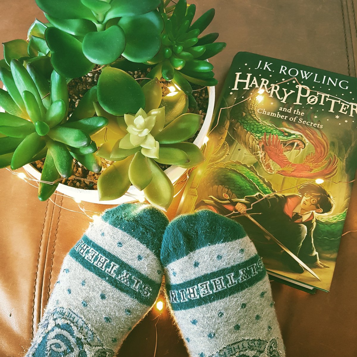 StudioMoriarty's tweet photo. Happy #SlytherinPrideDay !! Please excuse the socks. I've worn them a little too much. #harrypotter #slytherin #dracomalfoy #green #slytherinday https://t.co/UAQjmVsgfa