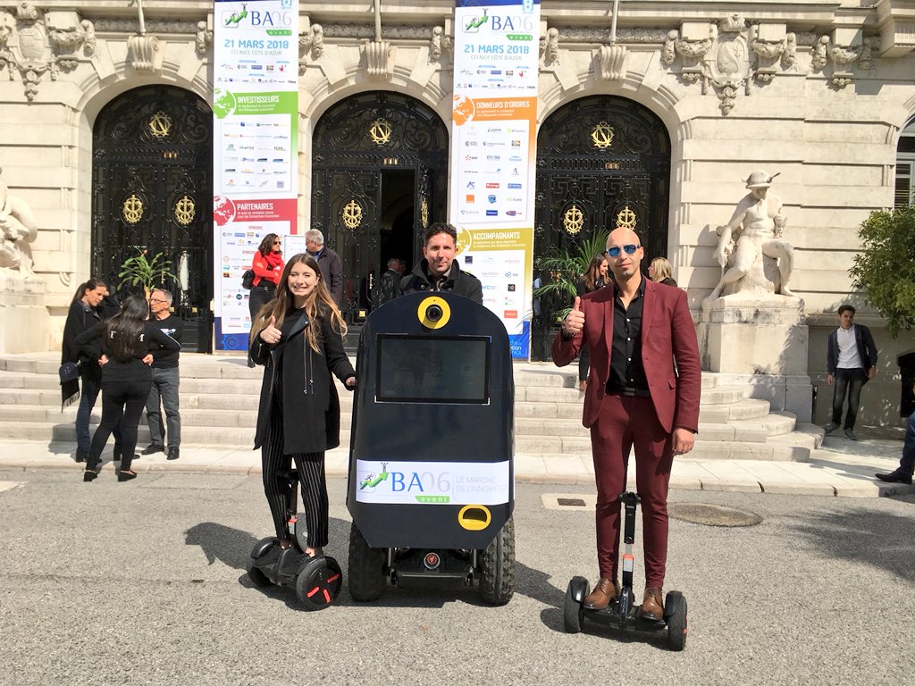 .<a href="/catchingbox/">Catchingbox</a> fête le premier anniversaire de son invention la streetbooth au #BA06EVENT18 ! La V3 est opérationnelle 😉