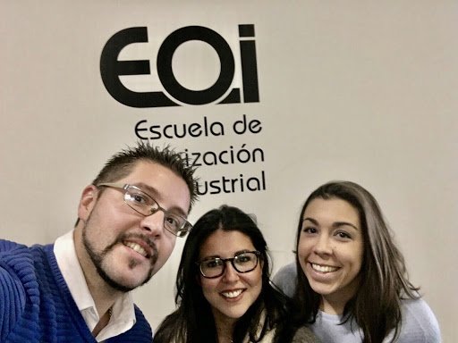 iagt_es's tweet photo. El desarrollo y la formación interna es uno de nuestros principales objetivos. Por eso hoy nuestro equipo de consultoría ha acudido a un curso de dirección de ventas en la @EOI. Seguro que han aprendido muchísimo.🤓👍 https://t.co/L50HTsT3U4