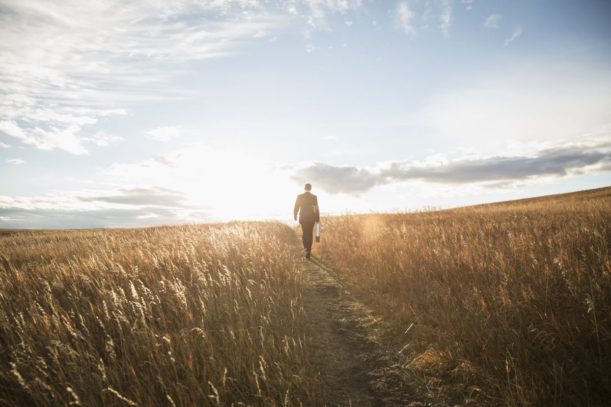 signalgraphics's tweet image. 6 Unconventional Ways to Smooth Your Path to Success dlvr.it/QLrcCc #SuccessStrategies via @EntMagazine