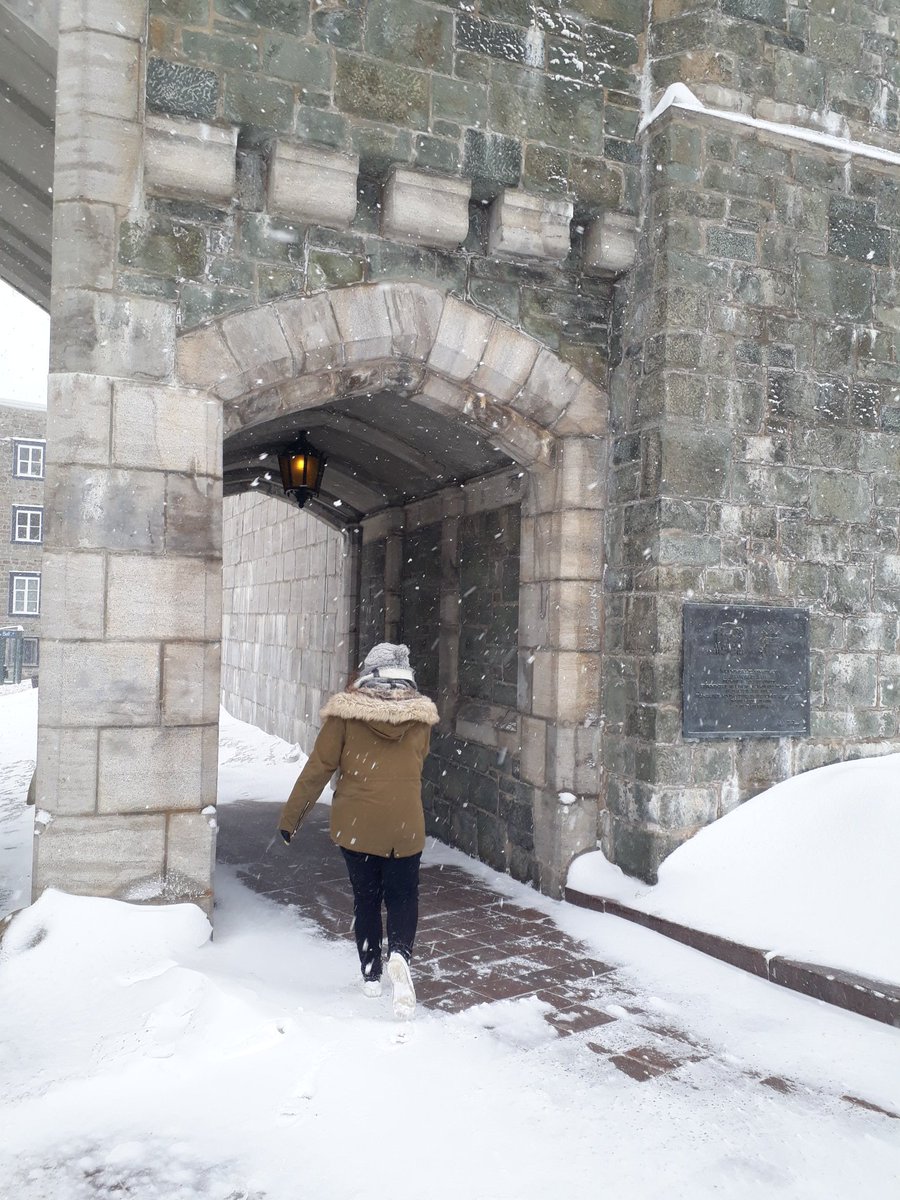 Aenorya's tweet photo. Québec jour 2! On se remet tranquillement du voyage pour être en forme demain ! Avec @PushStartGame
#Quebec #QuebecCity #Canada #GameJam #PixelChallenge2018 https://t.co/Iq5Vn8nfCx
