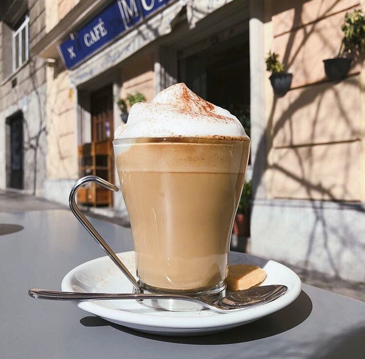 Break de miércoles por la tarde en [M] #MurilloCafe #Madrid