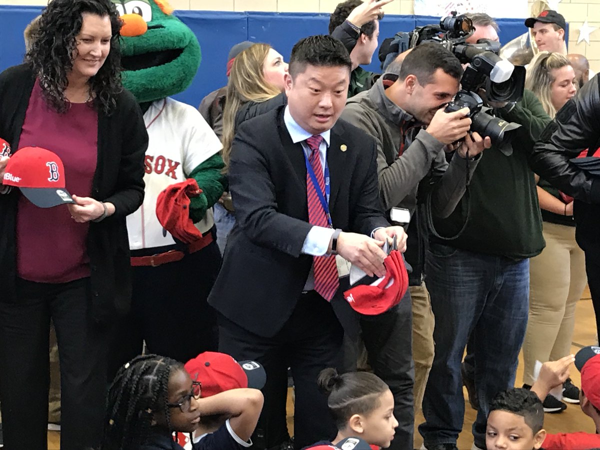 BostonSchools tweet picture
