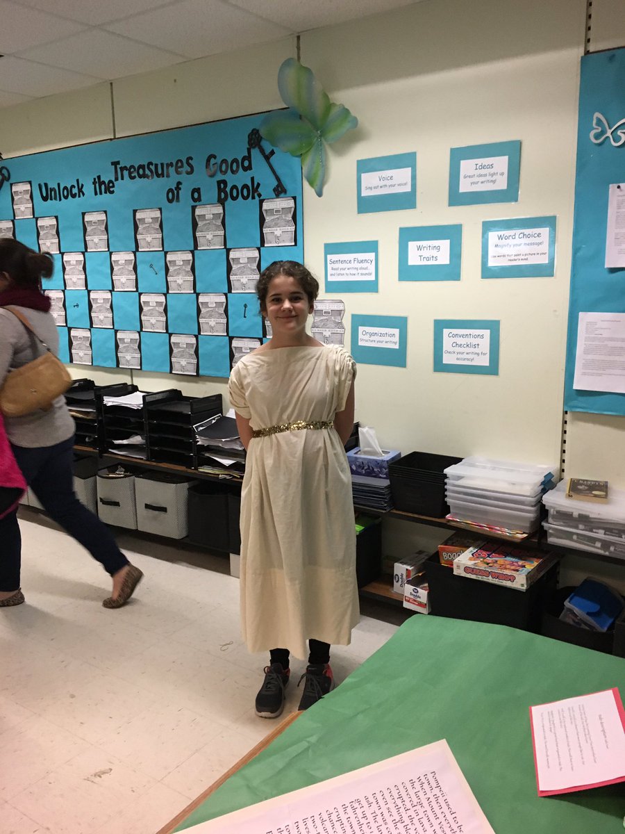 DebraZavertnik's tweet photo. Ready for International Night #GrowingGreenfieldES https://t.co/5IOj0vptAi