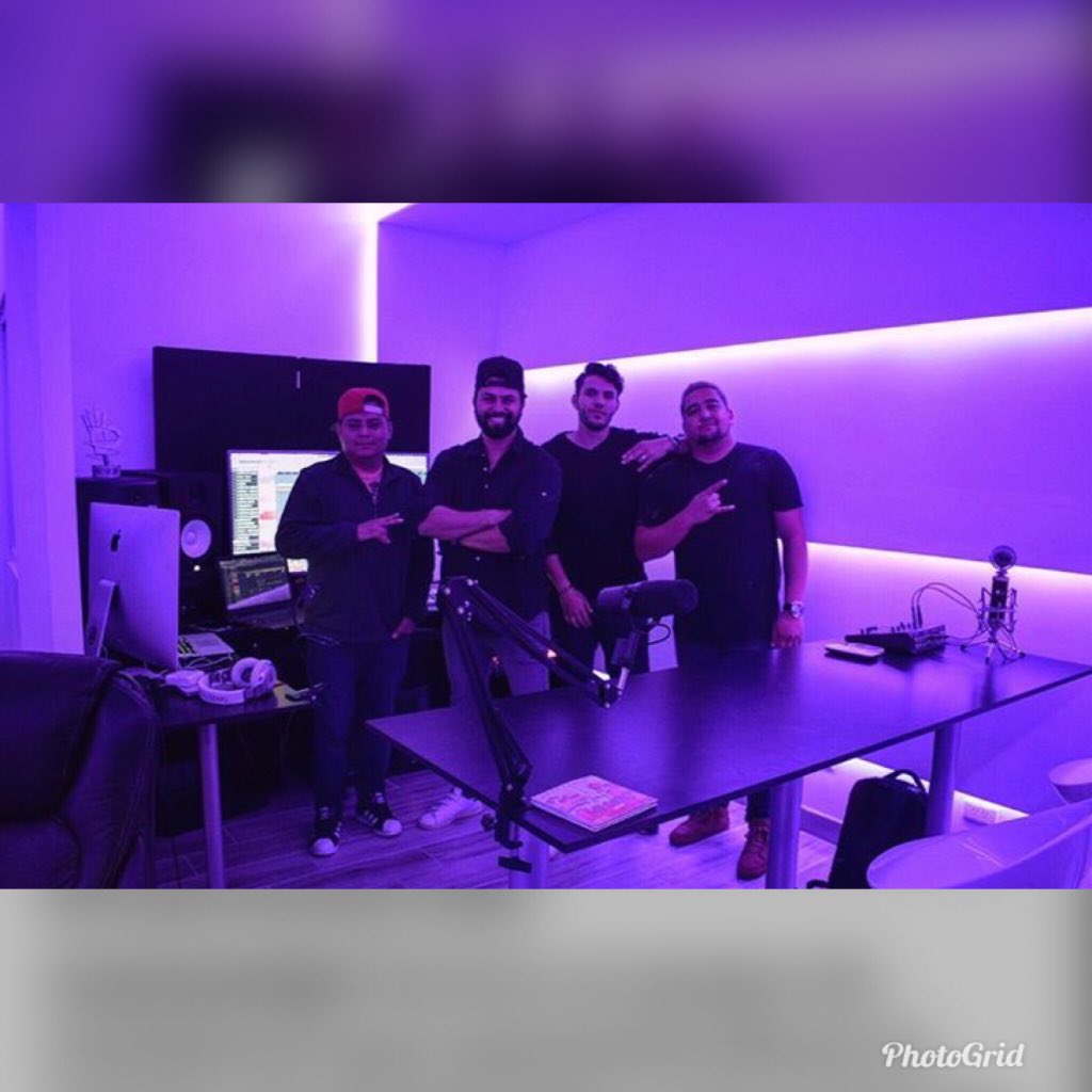 PivaMusic's tweet photo. Soñadores queremos llevar la música de Guatemala a otro nivel. No buscamos competir con nadie solo mejorar cada día. Siempre con los pies en la tierra y la mirada al cielo, el único que hace esto posible es Dios. ESTUDIO A ✅🙏🏻🙏🏻 @Blend_HighMusic @seimoficial @oficialmalva https://t.co/B47IyL473U