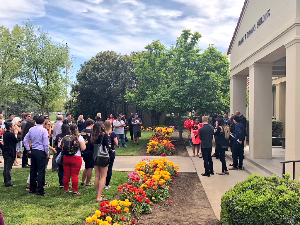 Fresno_State's tweet image. April is #FinancialLiteracyMonth, and there's a new Money Management Center for students at @Fresno_State! 

Check out the Grand Opening today and see what services are available to students: fresnostate.edu/studentaffairs…