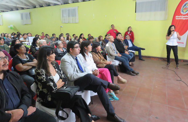 Vecinos de barrio #Lautaro de #Antofagasta conocieron detalles de próxima intervención de #QuieroMiBarrio del <a href="/Minvu/">MINVU - Chile</a>  quieromibarrio.cl/index.php/2018…