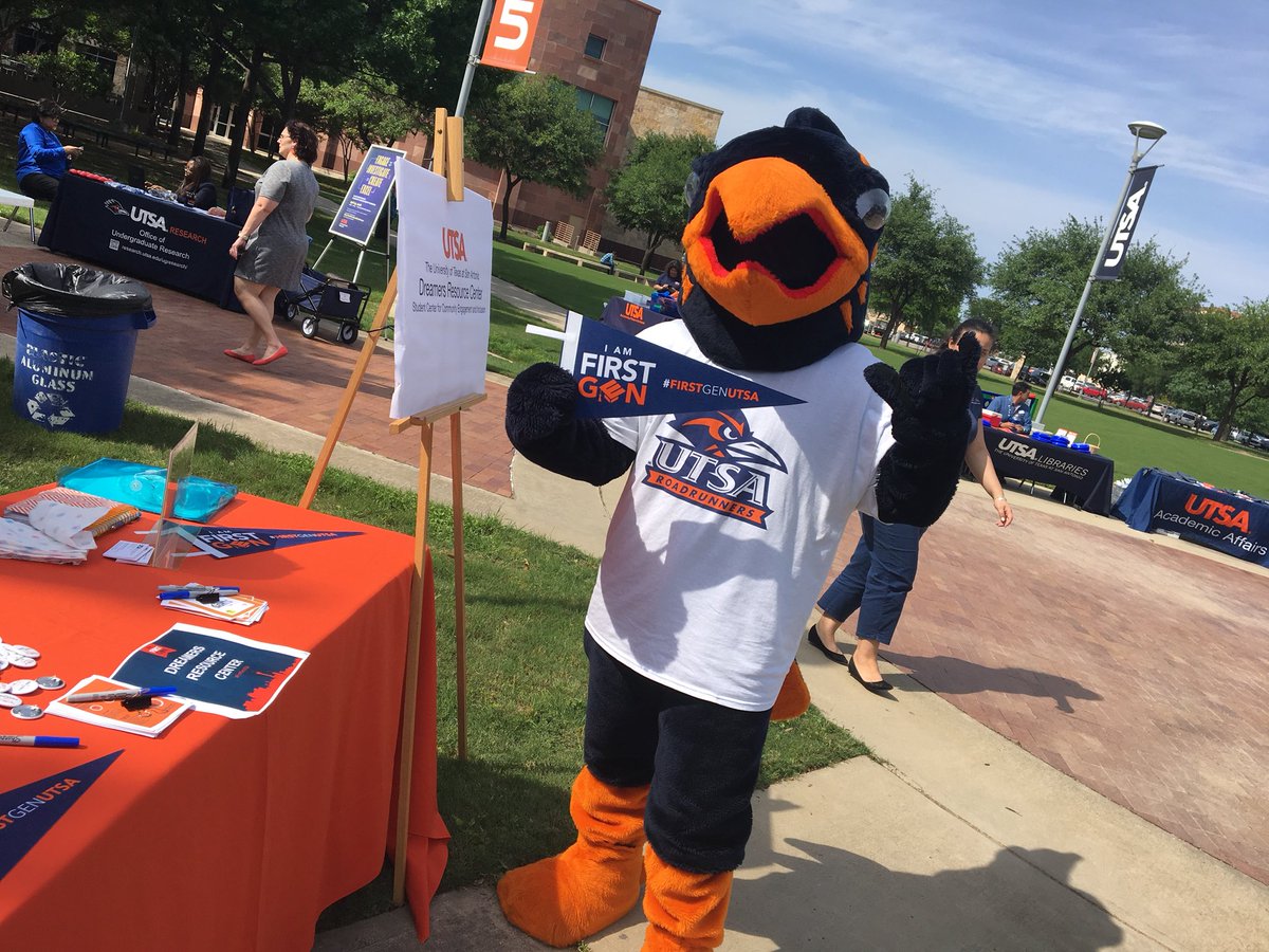 UTSA's tweet image. The weather is beautiful and we're celebrating our first-gen students. ☀️ Join us for the First-Gen Fair at the Downtown Campus until 6pm tonight. #UTSA #FirstGenUTSA #FirstGenPride #FirstGenOrgullo #FirstGenRunners #CelebrateFirstGen @utsa_first2go